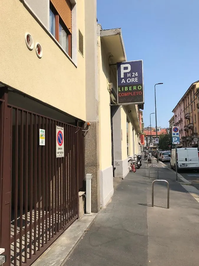Milano Center White Διαμέρισμα 0*, Μιλάνο Ιταλία
